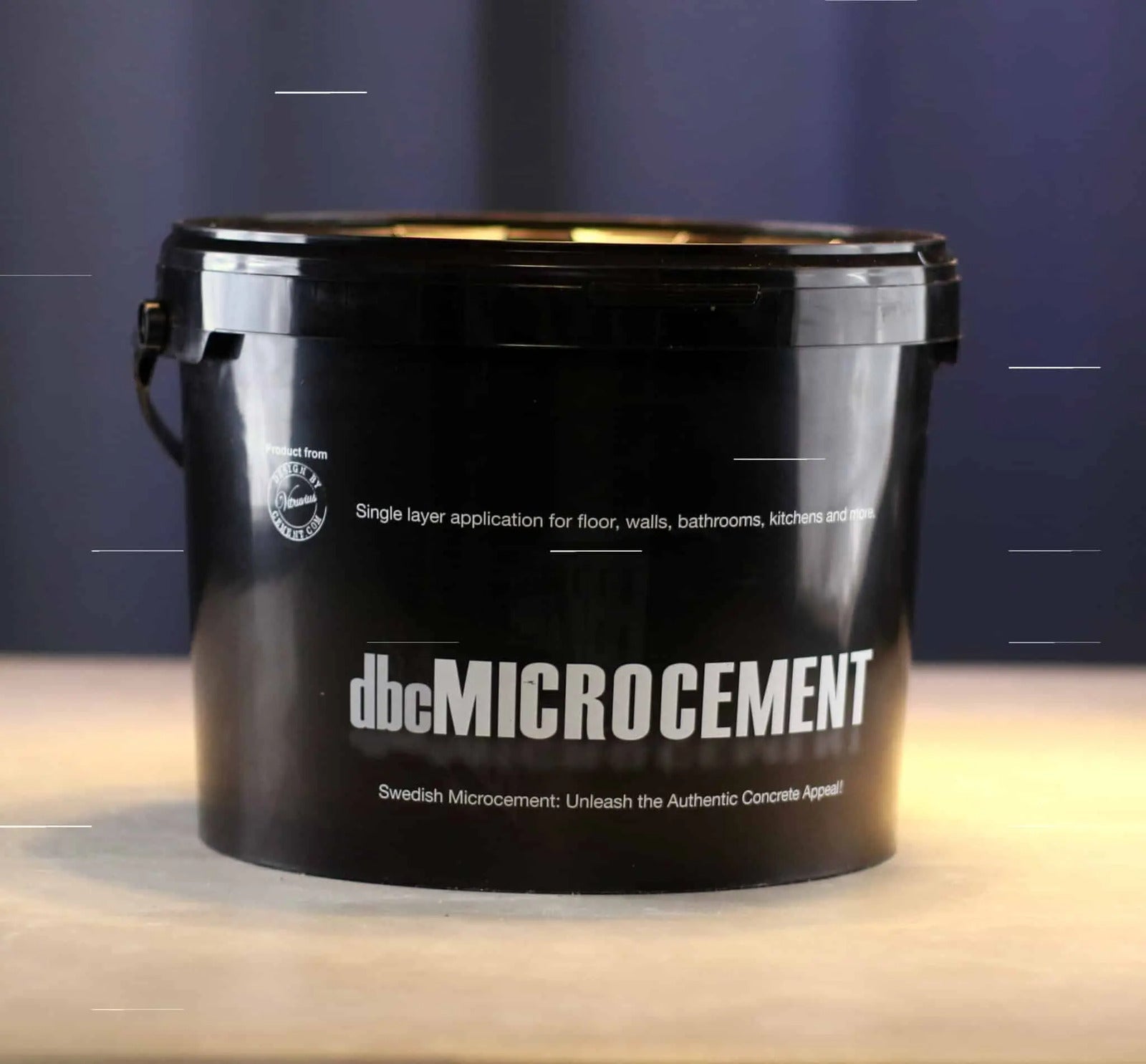 dbcMICROCEMENT i betonggrå nyans från Design by Cement