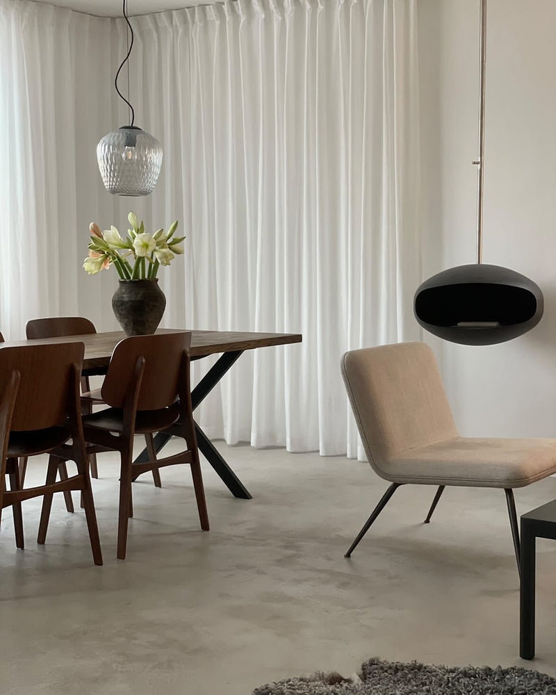 Vägg i Sandvit microcement – matsal, golv
