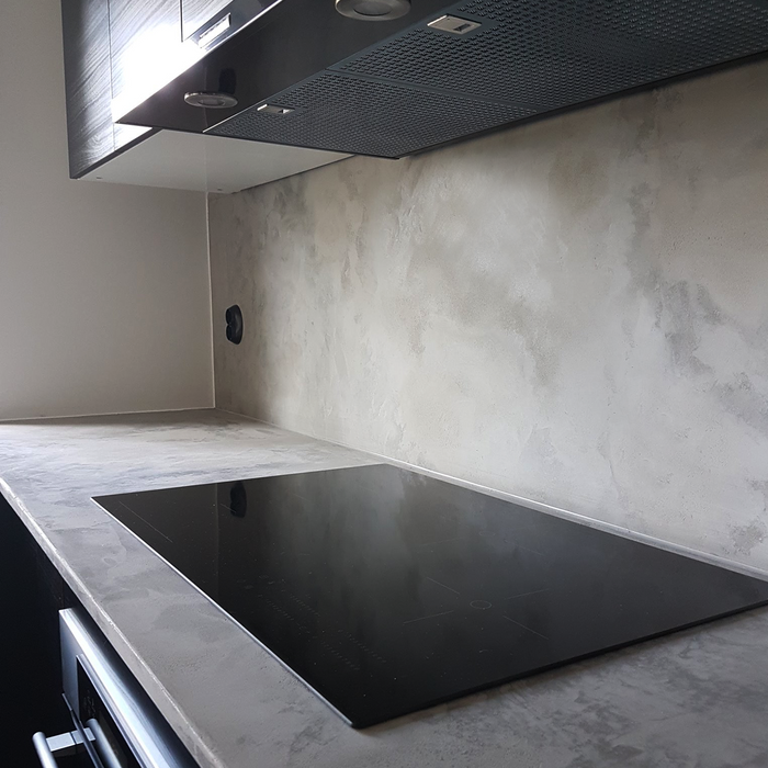 Svart microcement